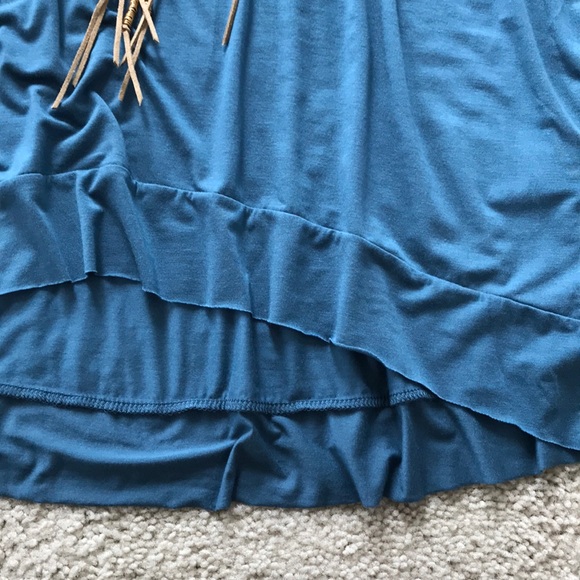 Cold Shoulder Tunic Top - Picture 6 of 8